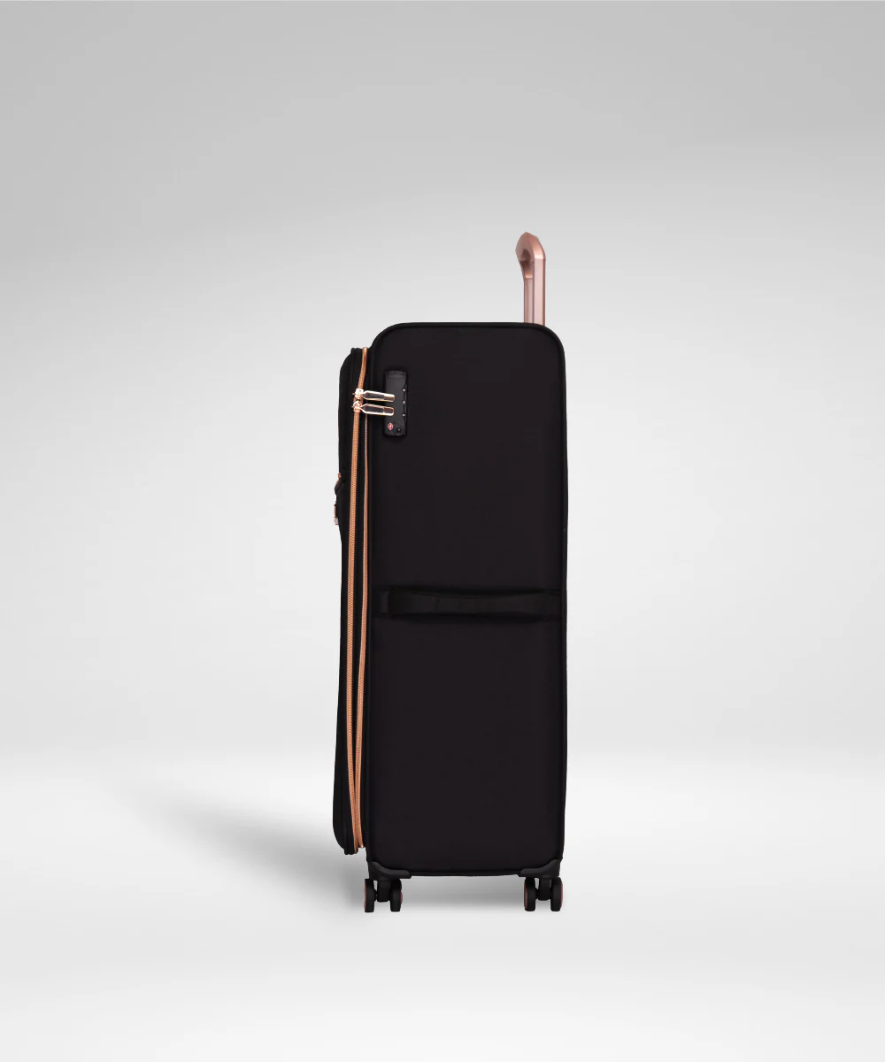 IT Luggage Esplanade - Image 14