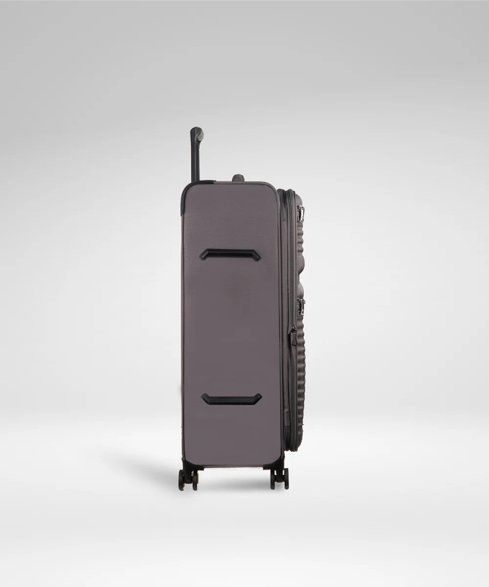 IT Luggage Precursor - Image 5