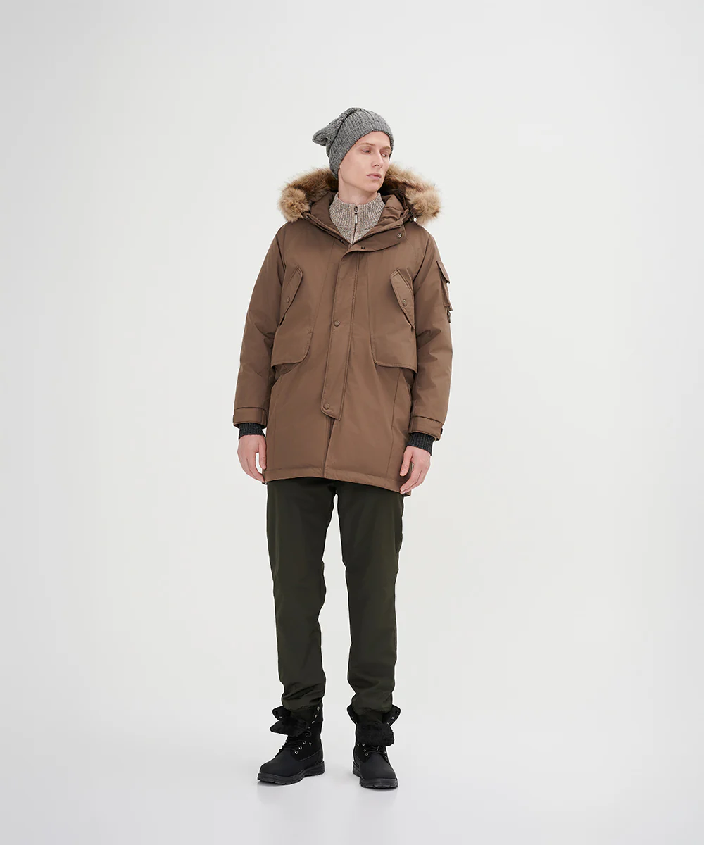 Men's Down Jacket Topped With A Luxurious Fur-Lined Hood - Image 10