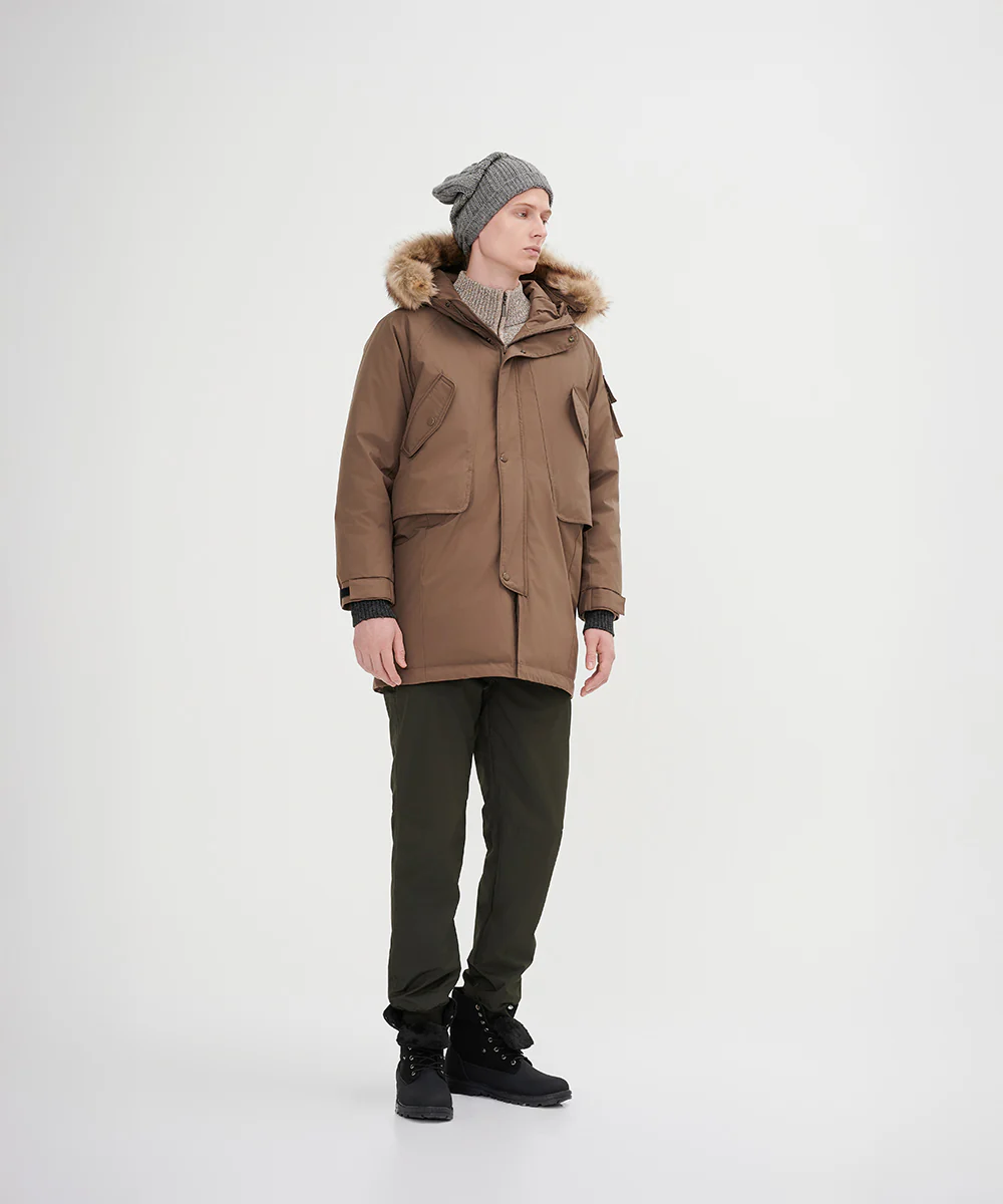 Men's Down Jacket Topped With A Luxurious Fur-Lined Hood - Image 2