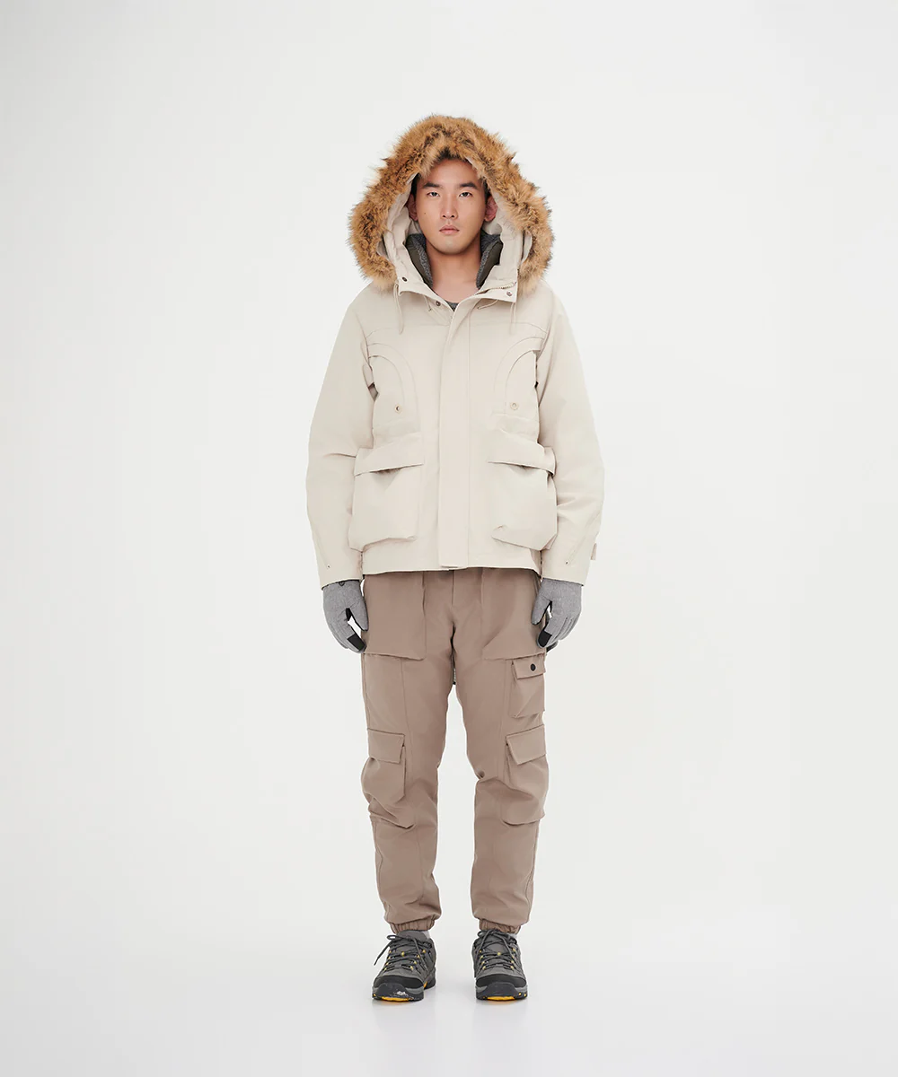 Men's Down Jacket Topped With A Luxurious Fur-Lined Hood - Image 10