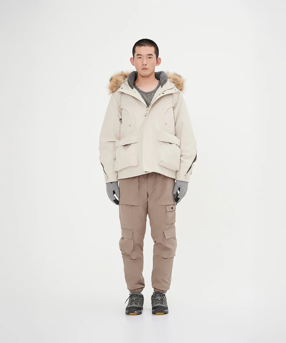 Men's Down Jacket Topped With A Luxurious Fur-Lined Hood - Image 7