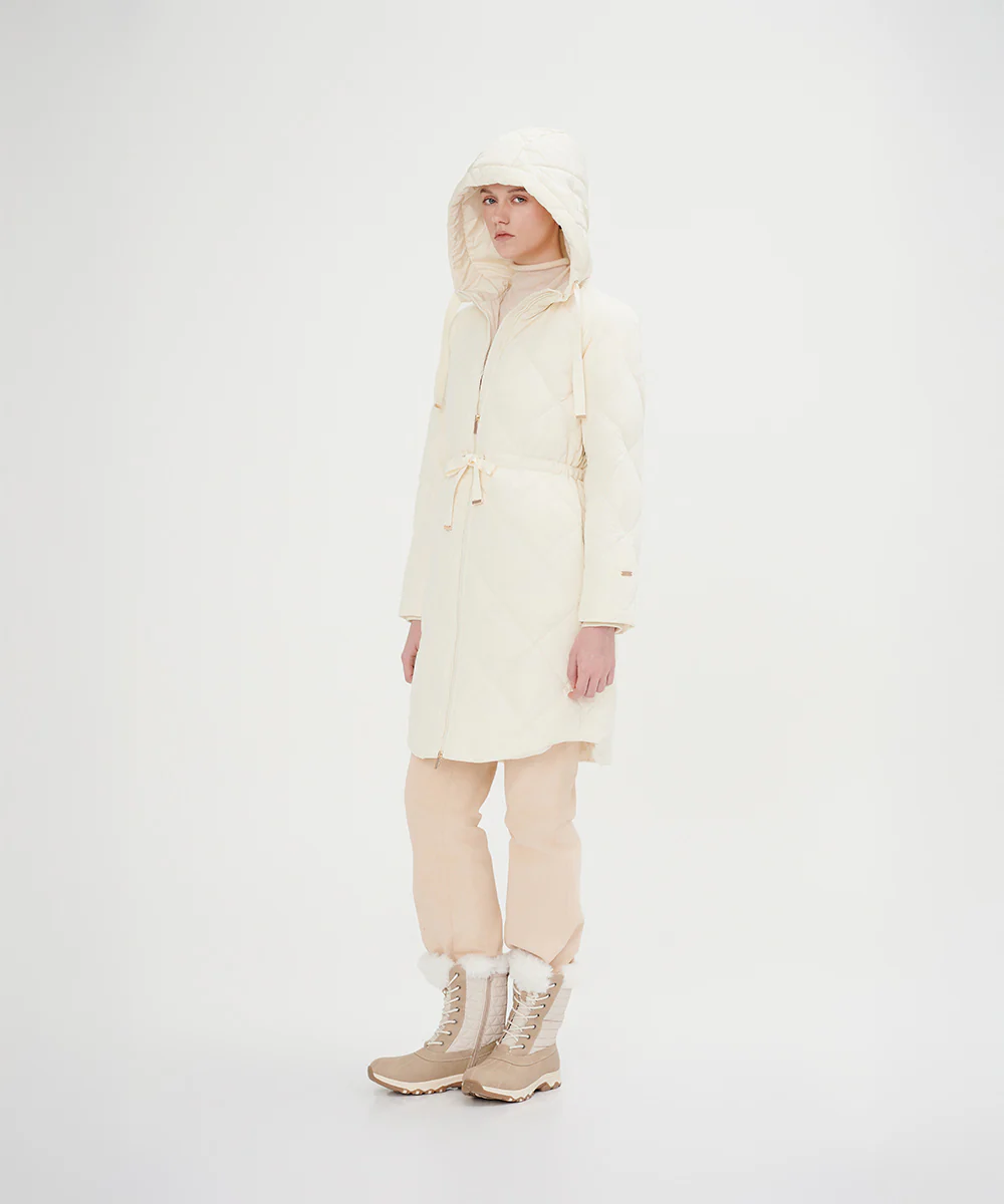 Women's Elegant Diamond Quilted Down Jacket - Image 4