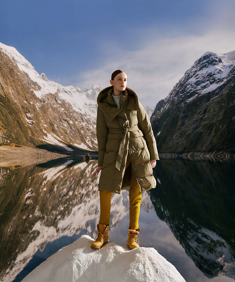 Women's Oversizes Hood Down Jacket